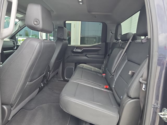 Certified 2025 GMC Sierra 1500 SLT RWD image 15
