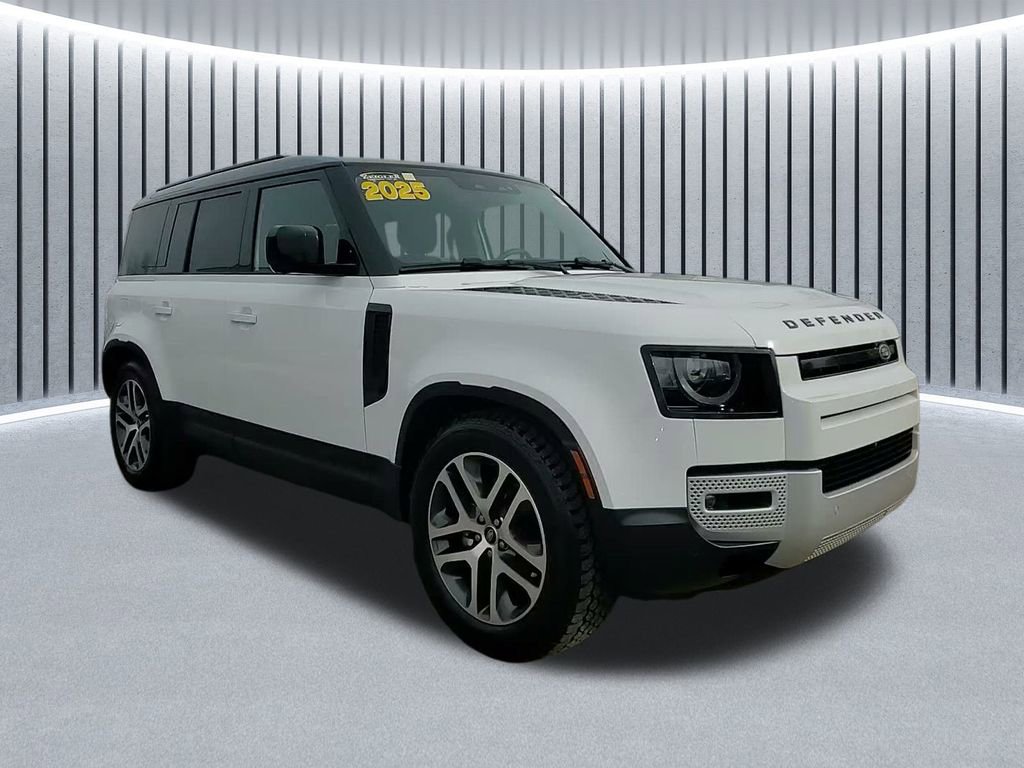 Used 2025 Land Rover Defender 110 S image 1