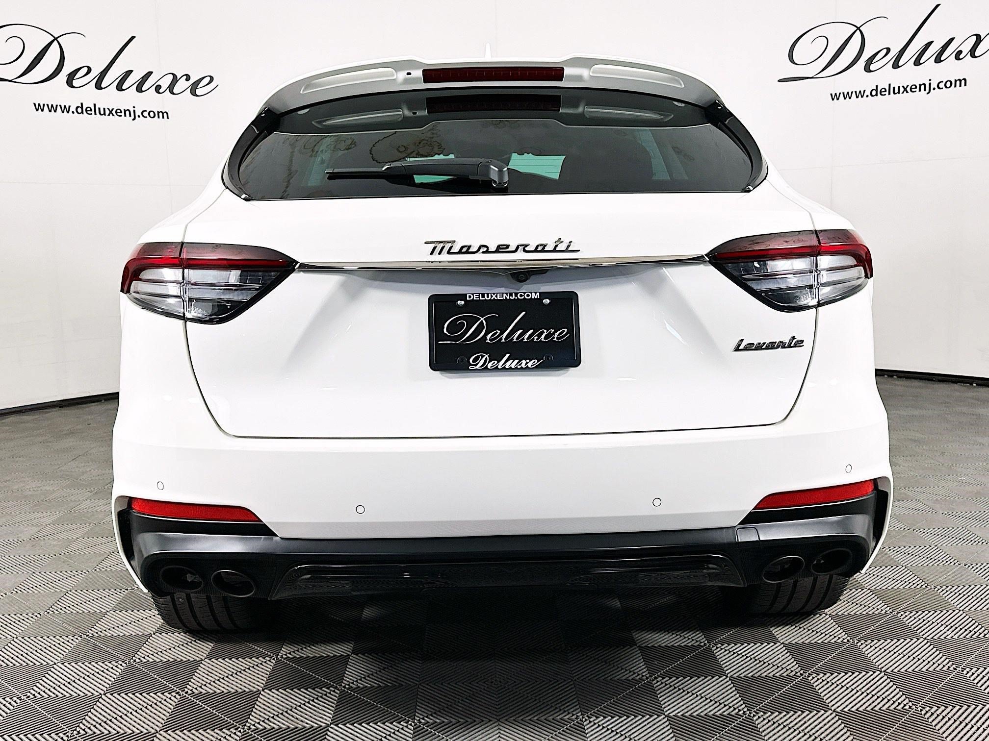 Used 2022 Maserati Levante Modena AWD/4WD image 5