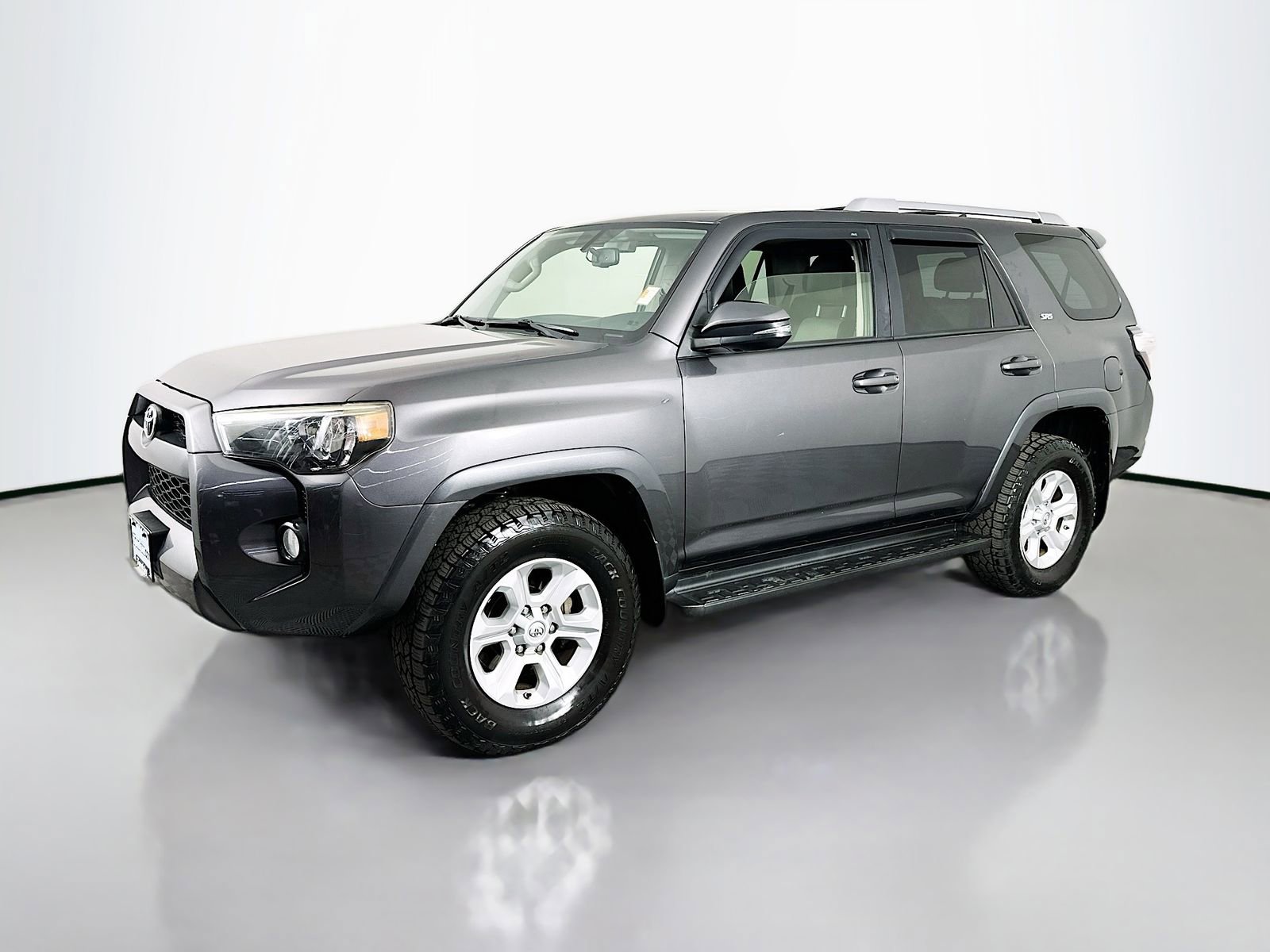 Used 2016 Toyota 4Runner SR5 Premium AWD/4WD image 5