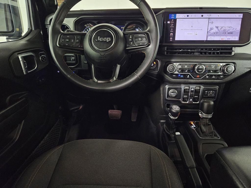 Used 2024 Jeep Wrangler Unlimited w/ Convenience Group AWD/4WD image 7