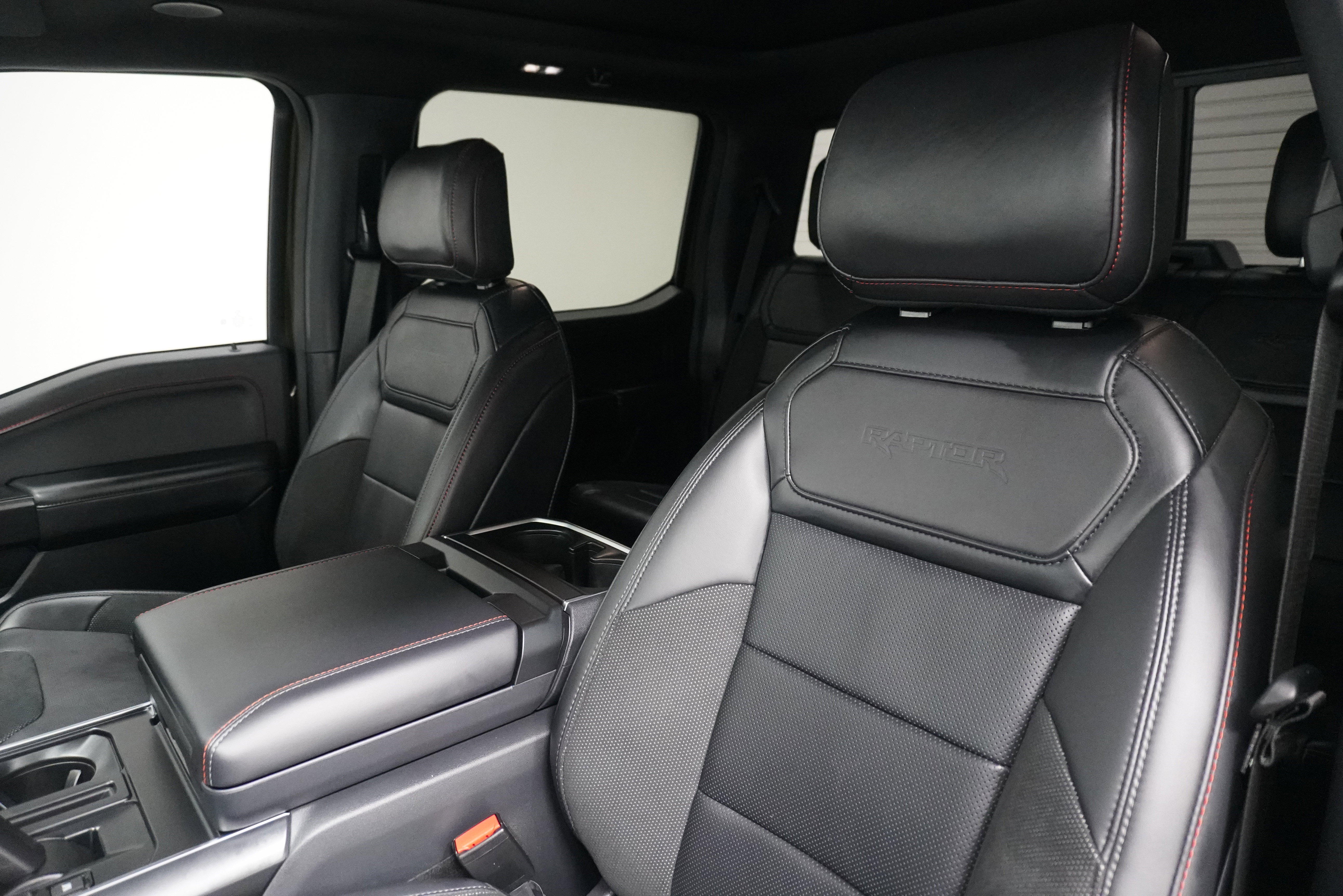 Used 2025 Ford F150 Raptor image 11