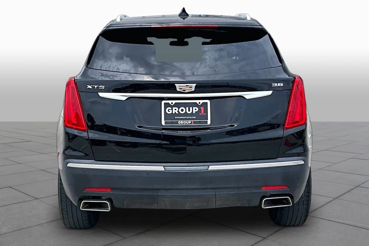 Used 2018 Cadillac XT5 FWD image 5