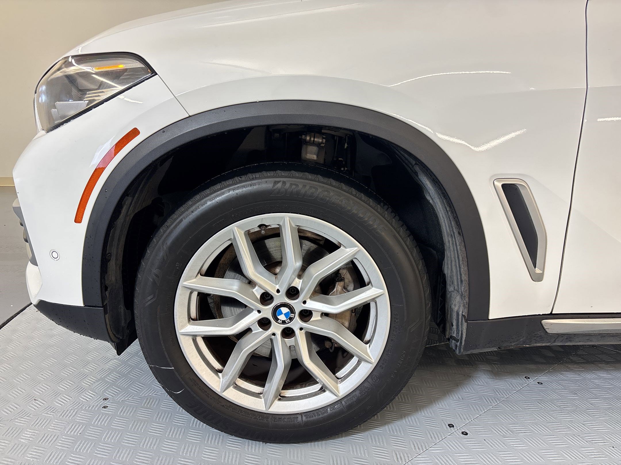 Certified 2023 BMW X5 xDrive40i w/ Premium Package image 11