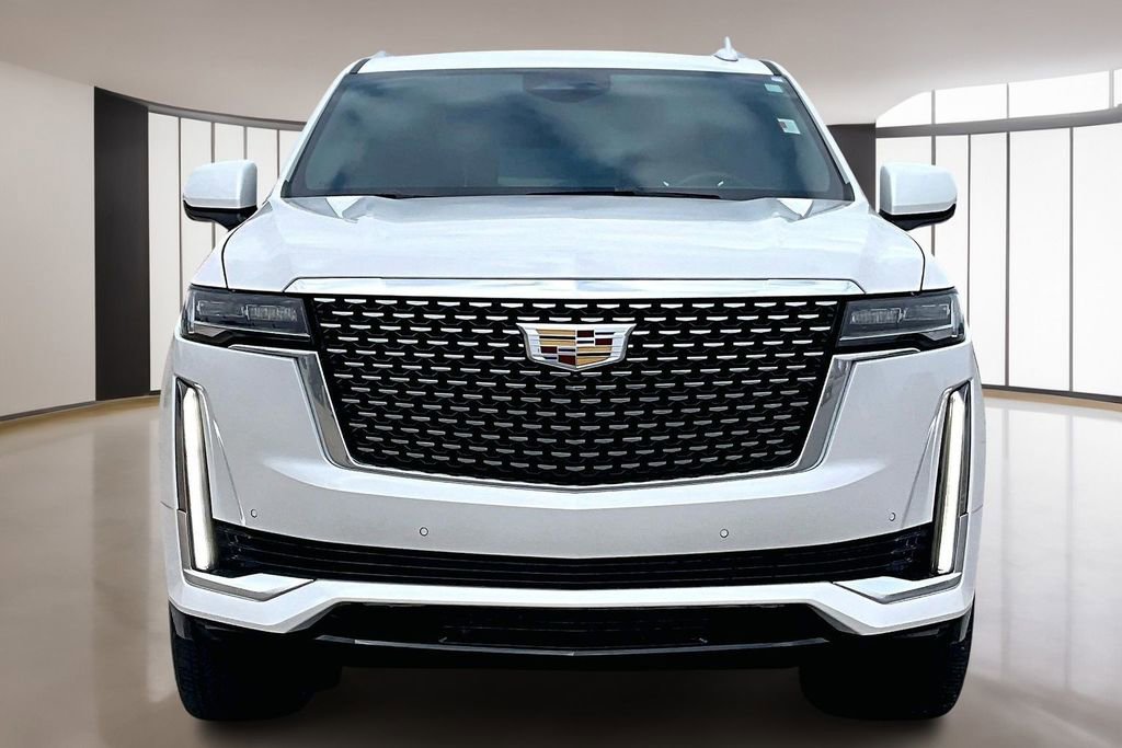 Used 2024 Cadillac Escalade ESV Premium Luxury image 3