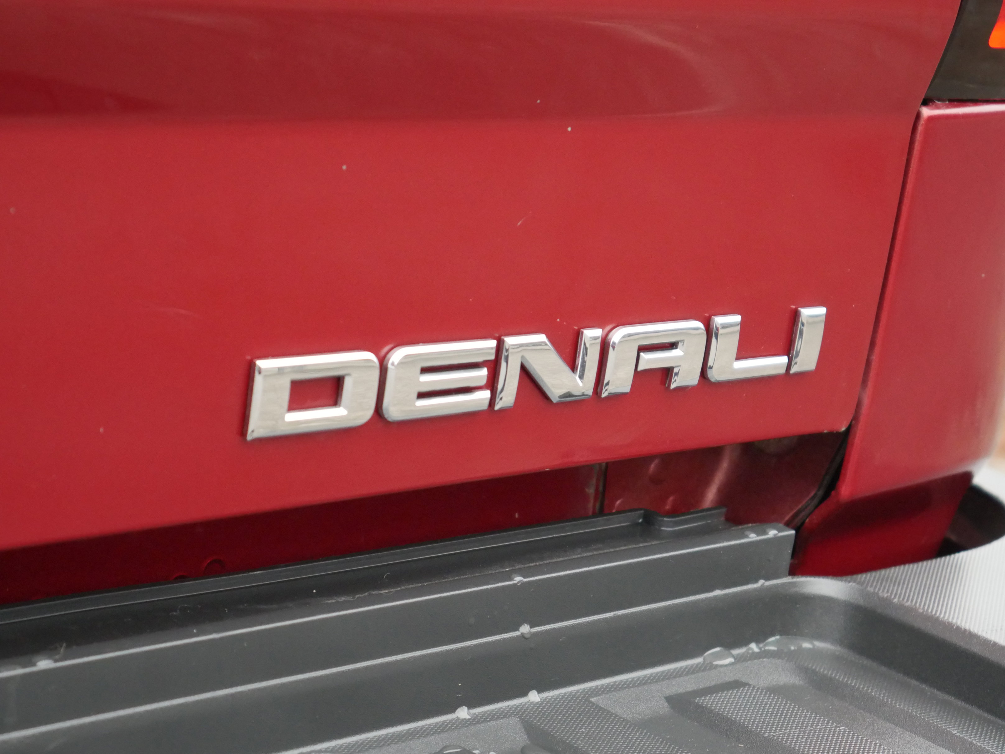 Used 2019 GMC Sierra 2500 Denali image 20