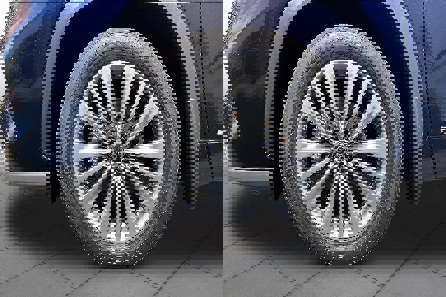 Used 2021 Toyota Highlander Platinum image 10