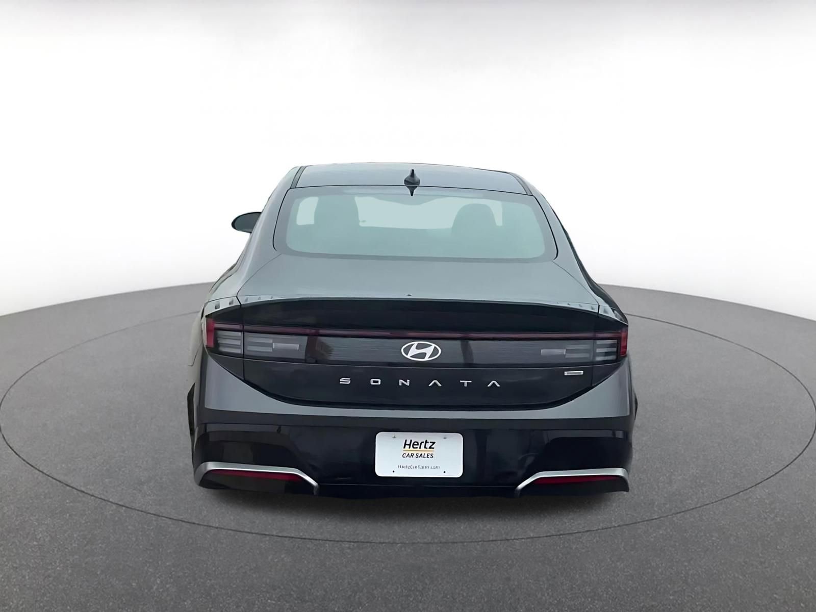 Used 2025 Hyundai Sonata SEL FWD image 12