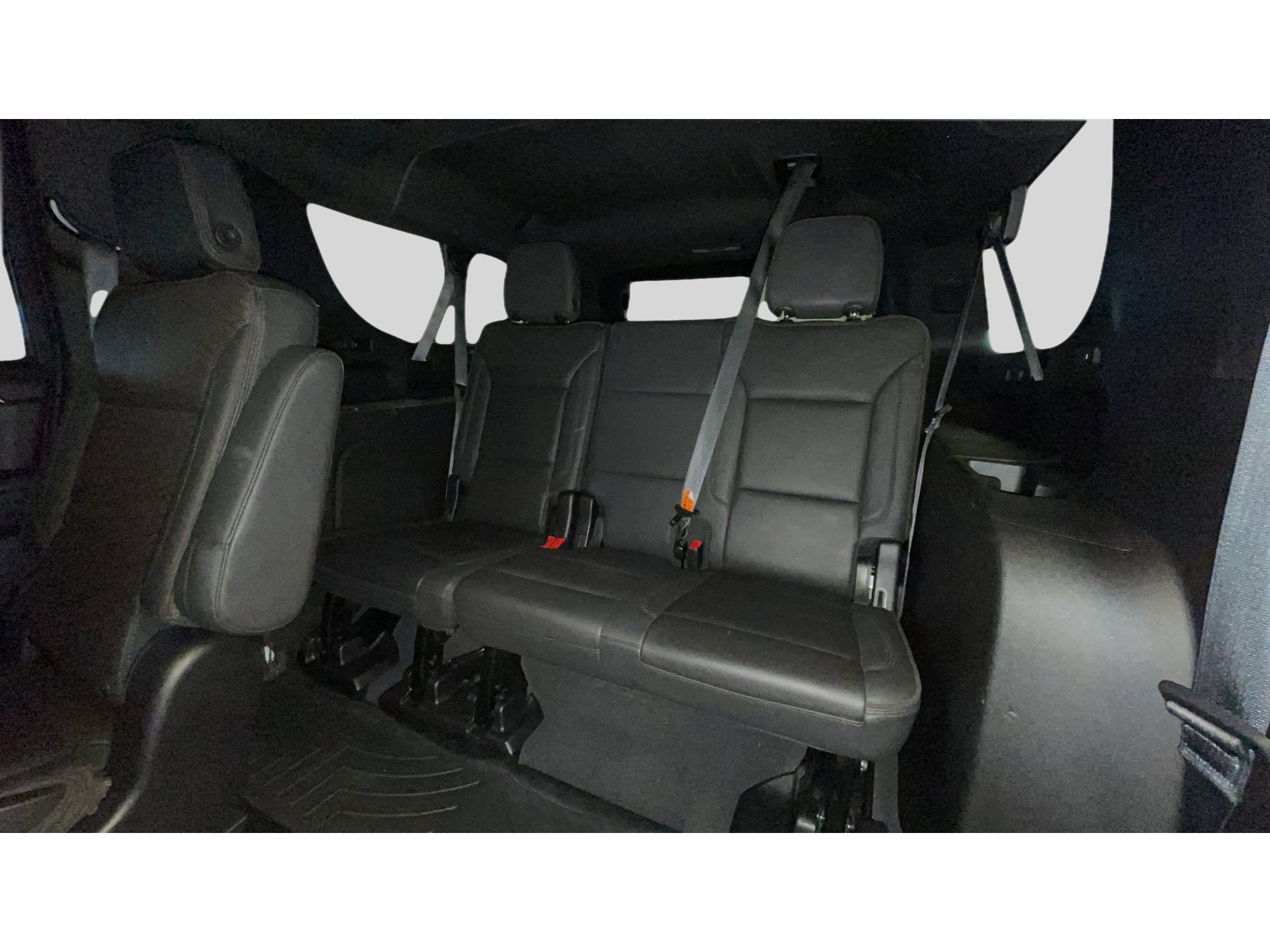 Used 2024 Chevrolet Suburban High Country AWD/4WD image 17