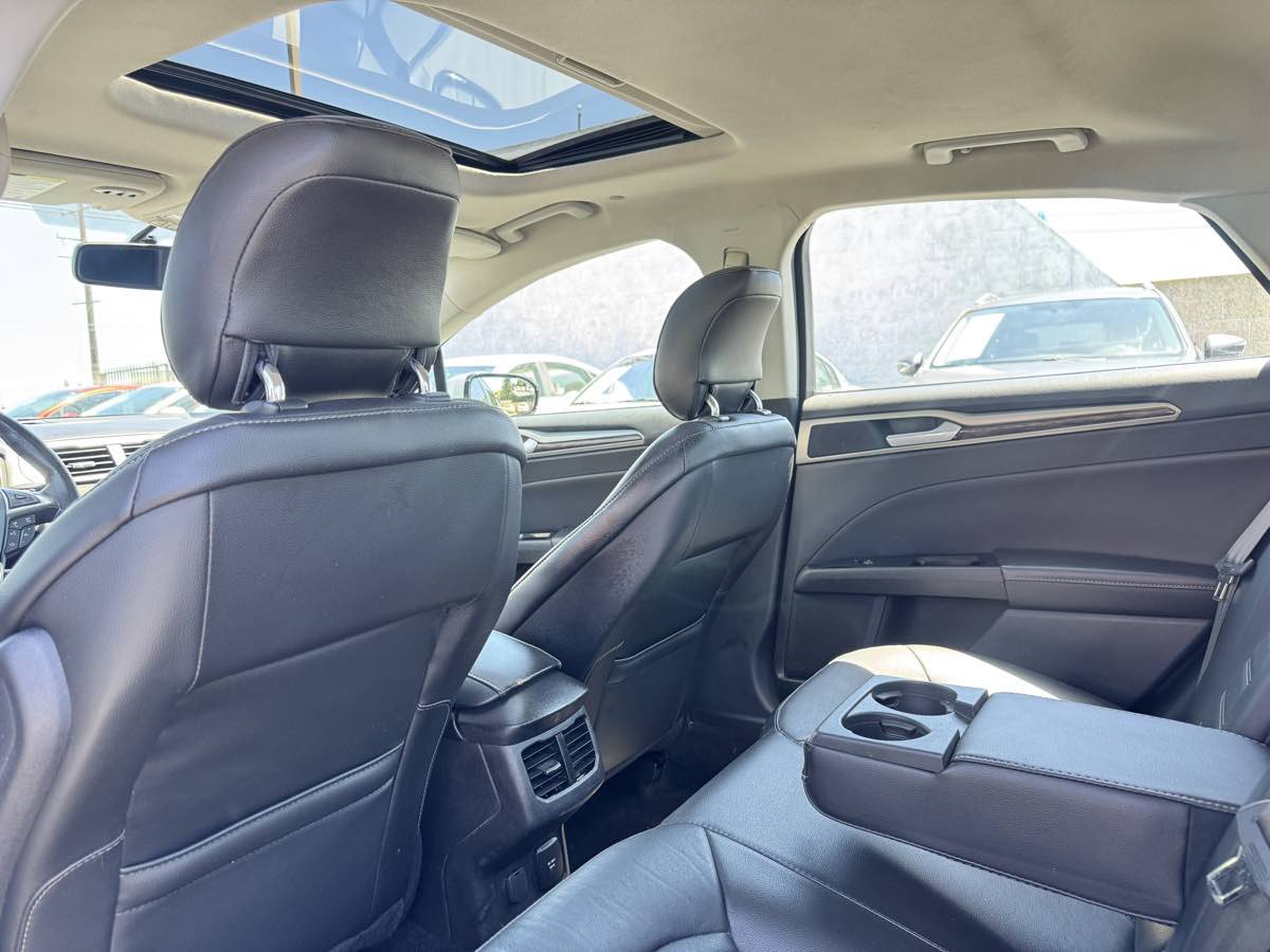 Used 2014 Ford Fusion Energi SE FWD image 28