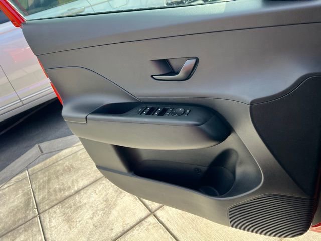 New 2026 Hyundai Kona SE image 18