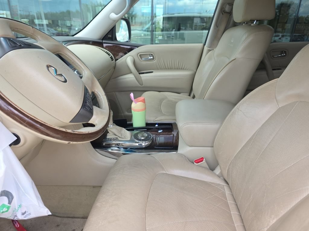 Used 2013 INFINITI QX56 2WD w/ Deluxe Touring Pkg image 13