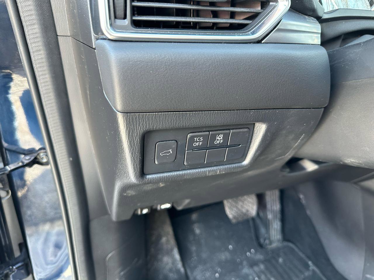 Used 2019 MAZDA CX-5 Touring image 9