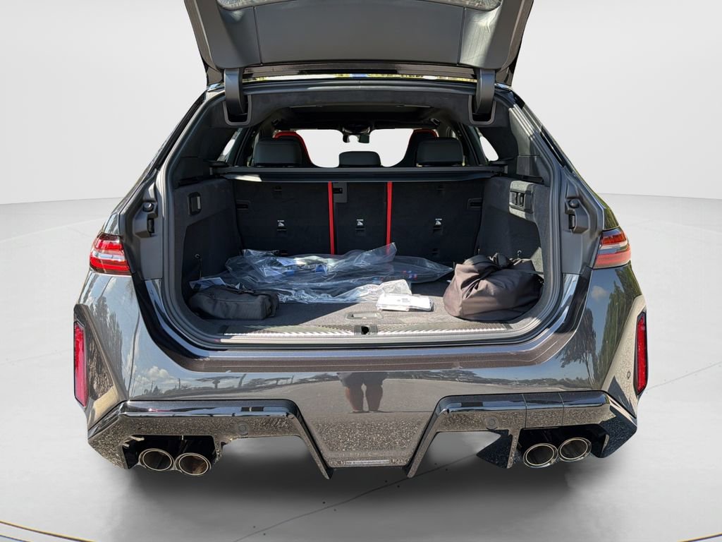 New 2026 BMW M5 Touring image 18