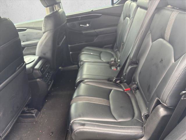 Used 2023 Honda Pilot Touring image 13