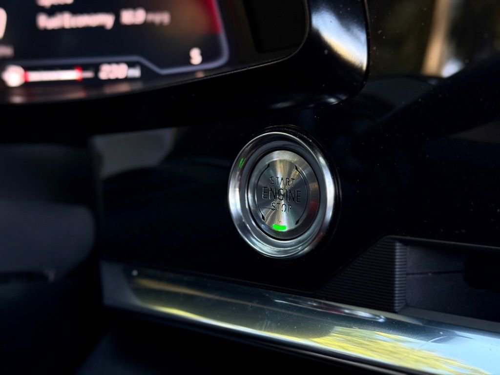 Used 2020 Chevrolet Corvette Stingray Preferred Cpe w/ 2LT Preferred Equipment Group RWD image 47