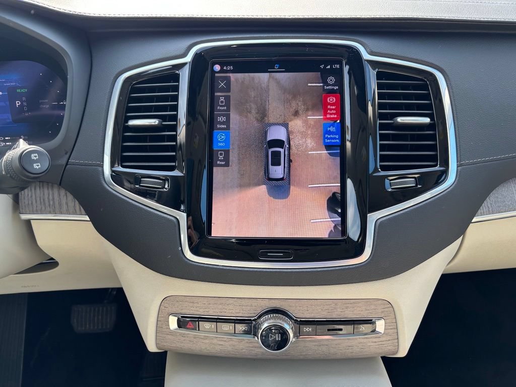 Used 2024 Volvo XC90 T8 Ultimate w/ Protection Package Premier AWD/4WD image 18