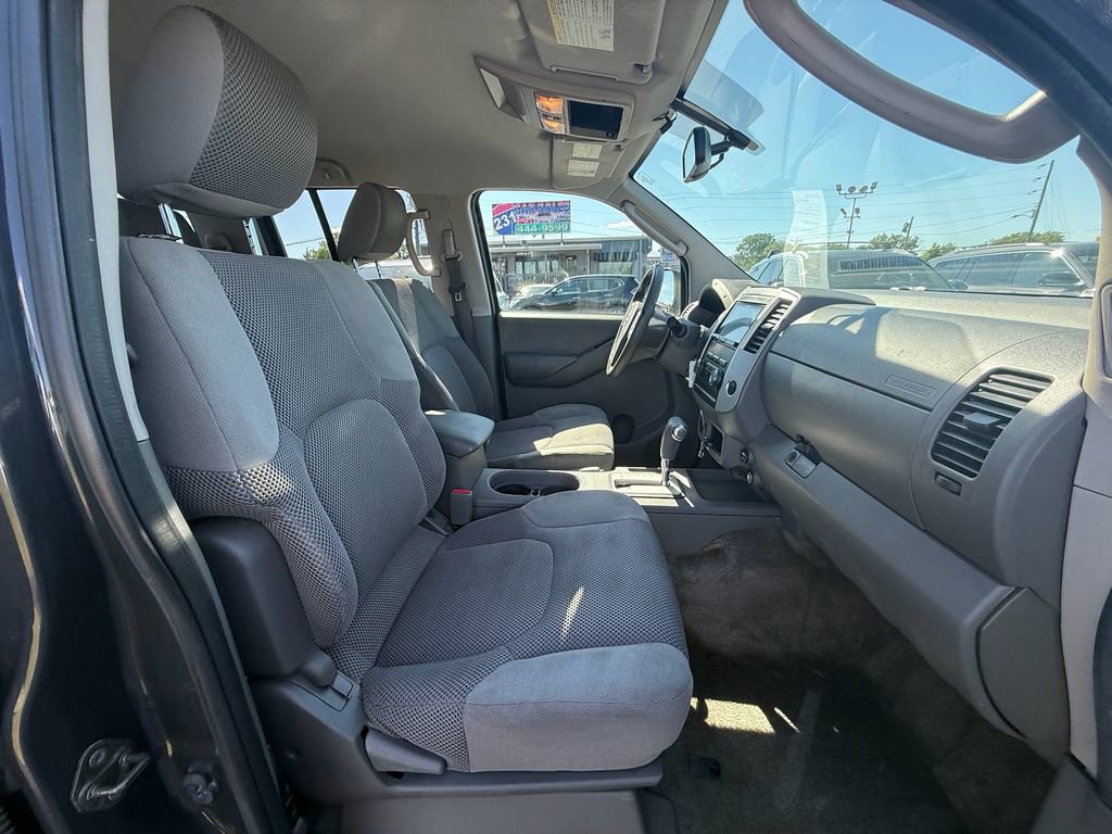 Used 2011 Nissan Frontier SV w/ SV Premium Utility Pkg RWD image 22