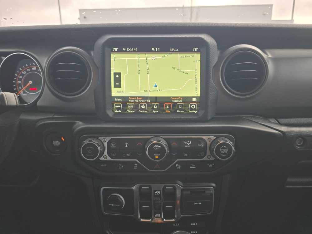 Used 2021 Jeep Gladiator Sport image 12