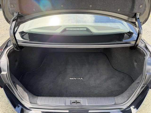 Used 2024 Nissan Sentra SV FWD image 14