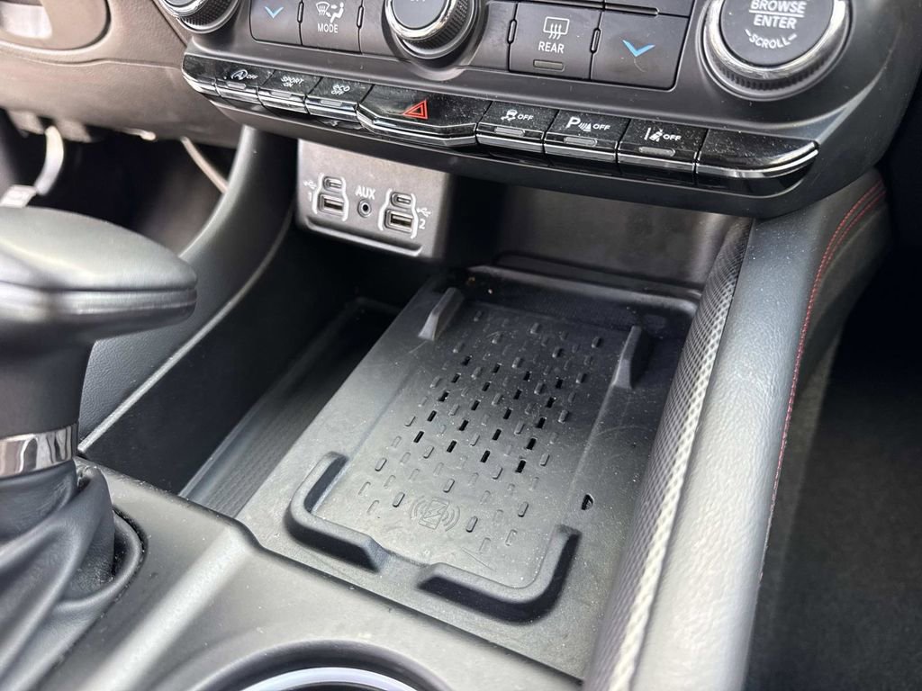 Used 2025 Dodge Durango GT image 46