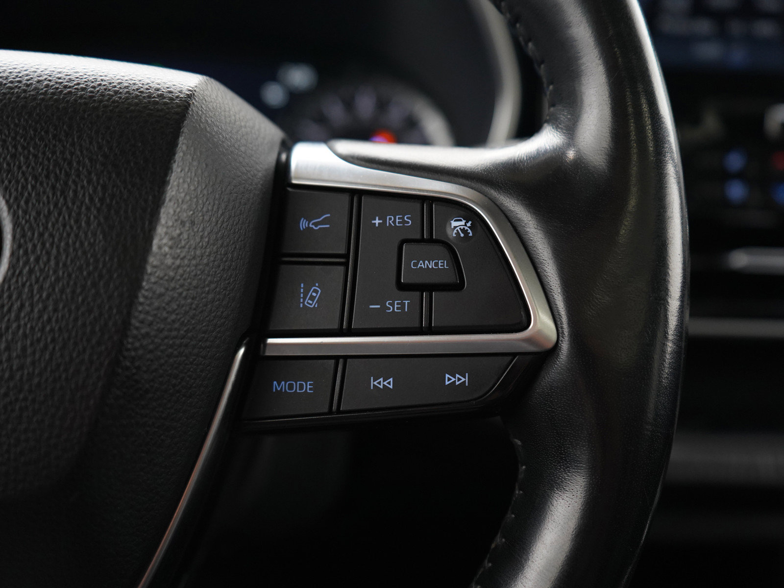 Used 2020 Toyota Highlander Platinum image 29