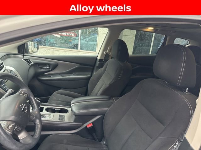 Used 2019 Nissan Murano SV image 10
