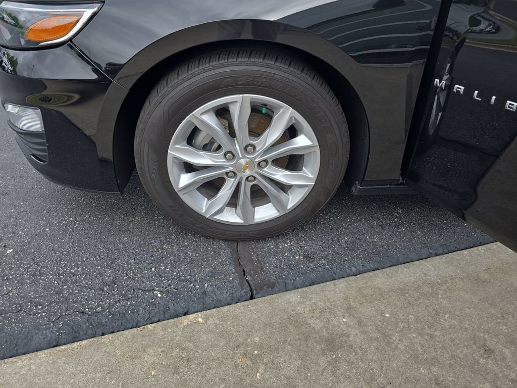 Certified 2025 Chevrolet Malibu LT FWD image 30