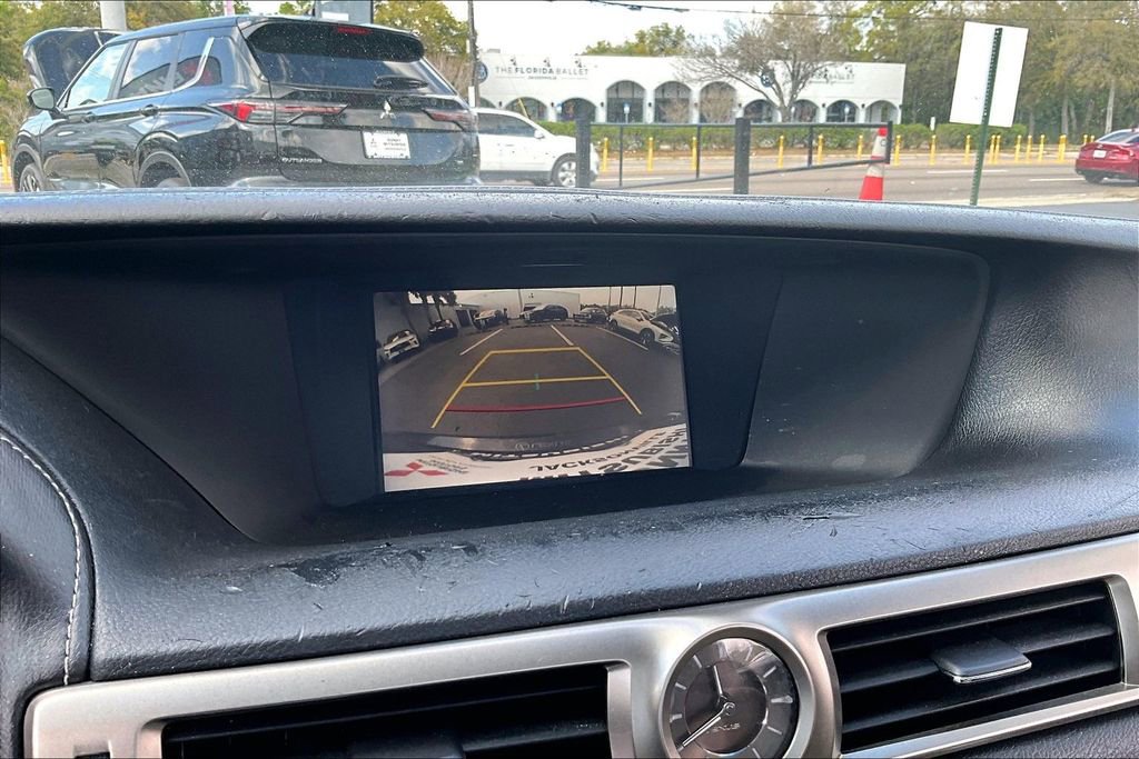 Used 2016 Lexus GS 200t image 13