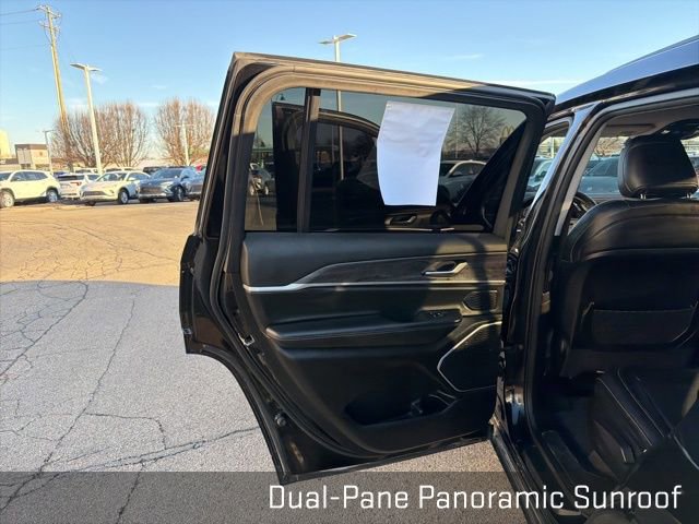 Used 2021 Jeep Grand Cherokee L Limited w/ Trailer Tow Group (B) image 31