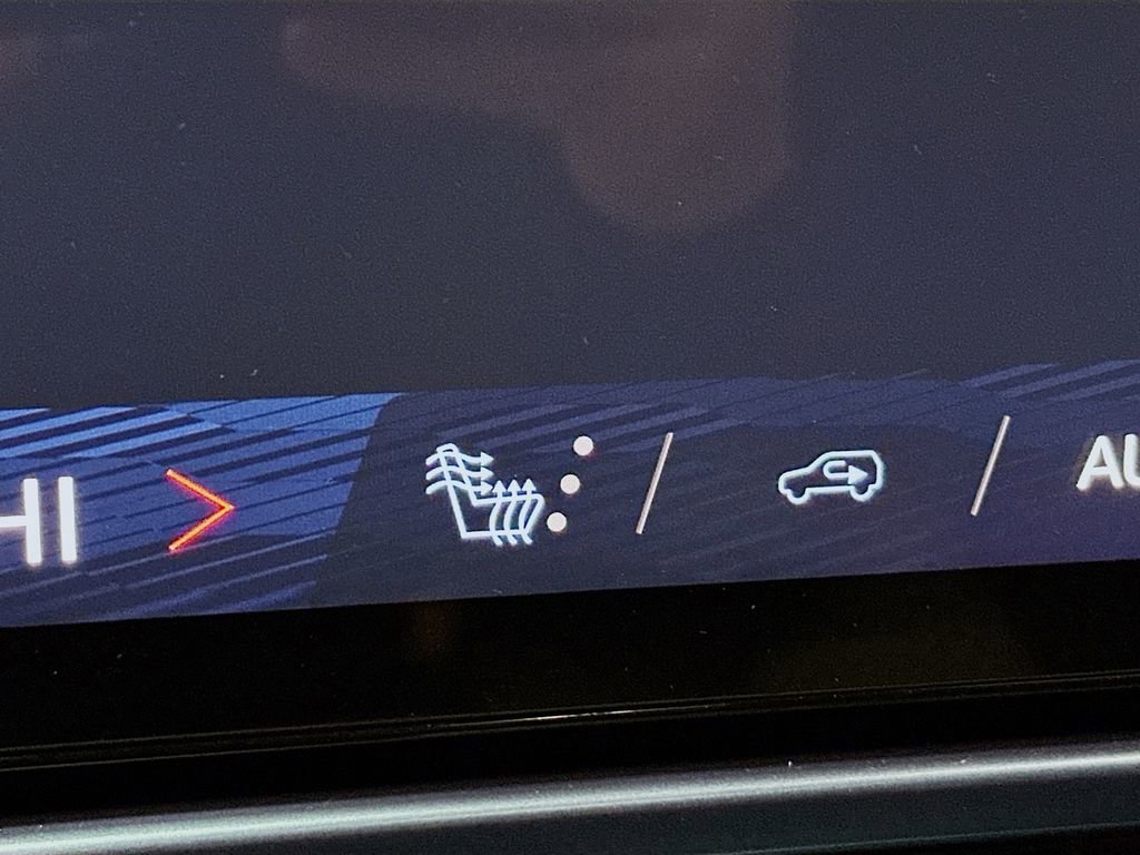 New 2026 Chevrolet Equinox EV LT image 22