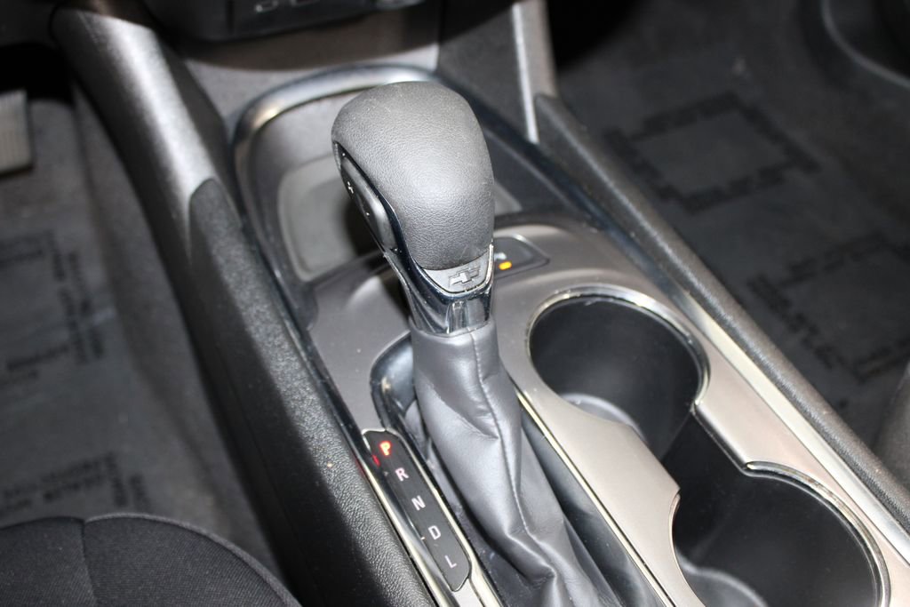 Used 2024 Chevrolet Malibu LT image 40