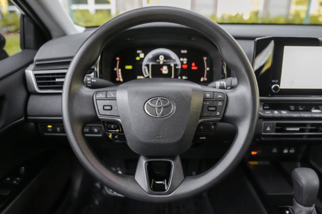 Used 2025 Toyota Camry LE w/ Convenience Package FWD image 23