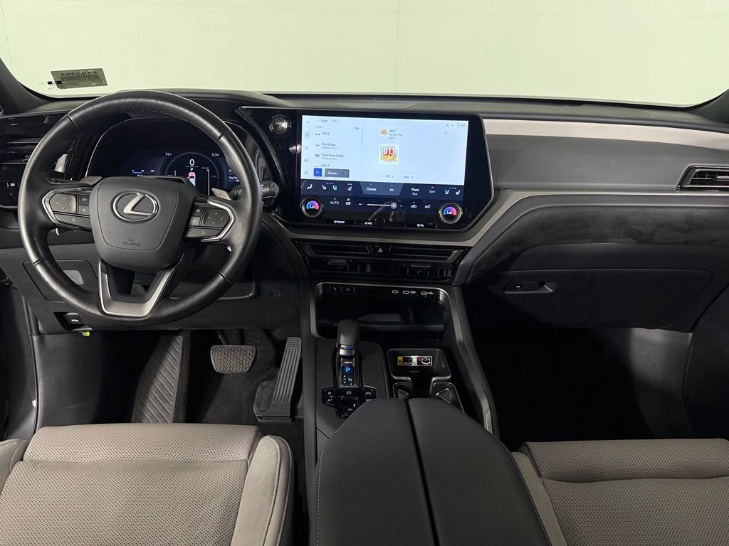 Used 2025 Lexus TX 550h AWD Plug-In Hybrid w/ Technology Package image 14
