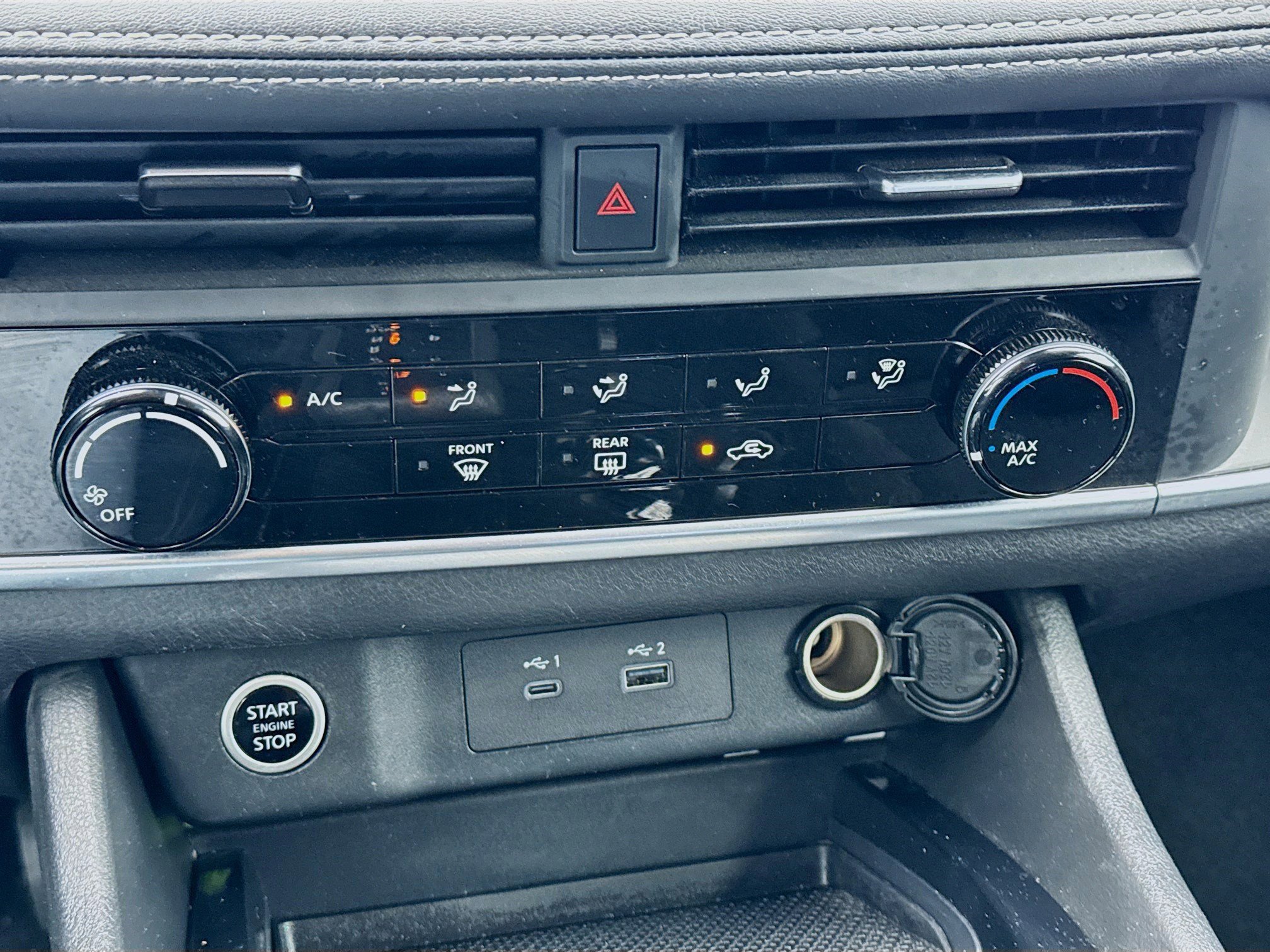 Used 2023 Nissan Rogue S image 12