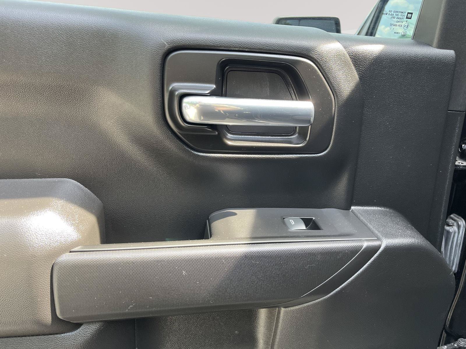 Used 2022 Chevrolet Silverado 1500 LT AWD/4WD image 15