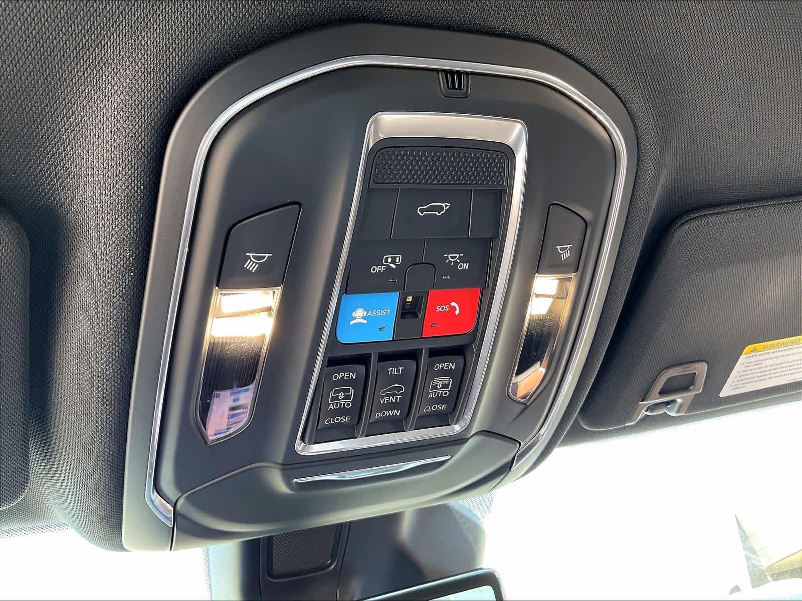 Used 2025 Jeep Grand Cherokee Summit w/ Adv Protech Group IV AWD/4WD image 35