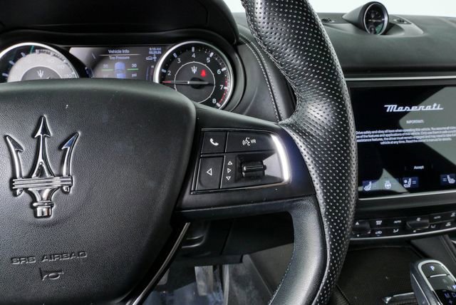 Certified 2022 Maserati Levante GT AWD/4WD image 12