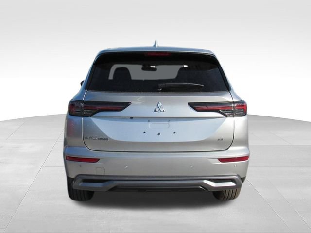New 2026 Mitsubishi Outlander SE FWD image 4