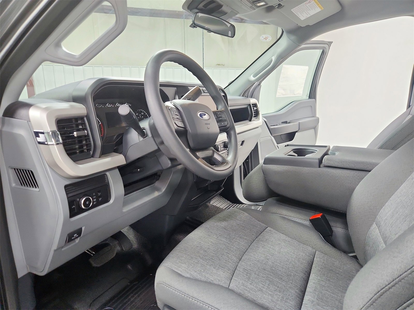 New 2025 Ford F250 XL w/ XL Chrome Package image 21