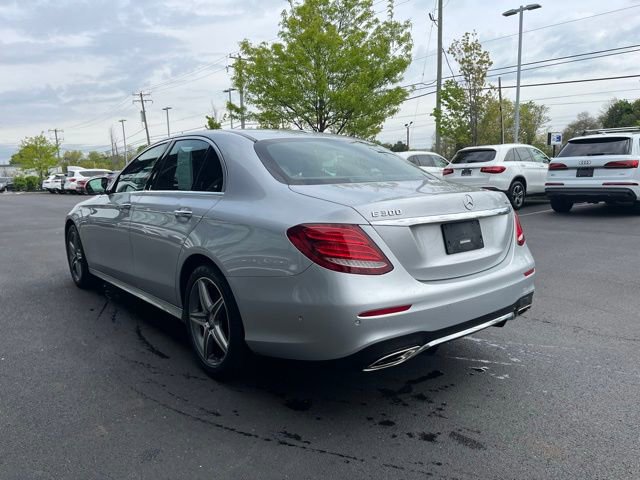 Used 2017 Mercedes-Benz E 300 4MATIC image 5