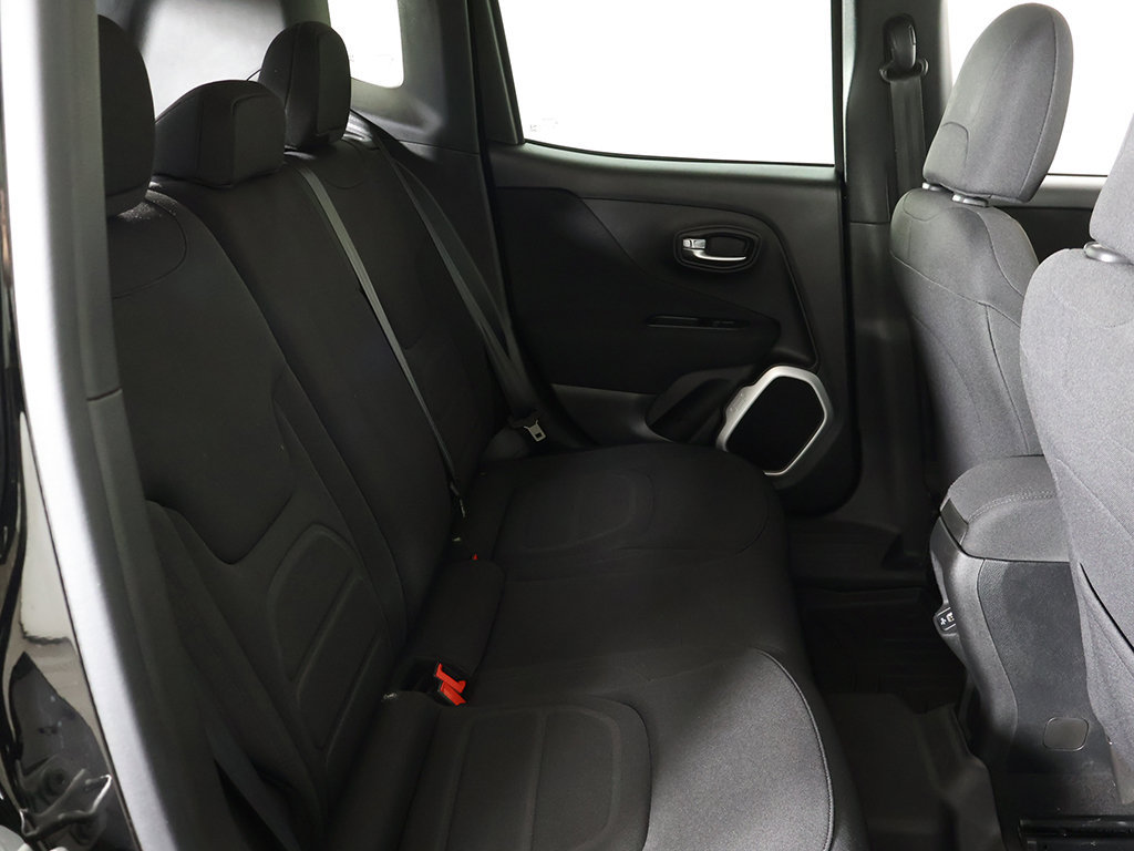 Used 2019 Jeep Renegade Latitude AWD/4WD image 30