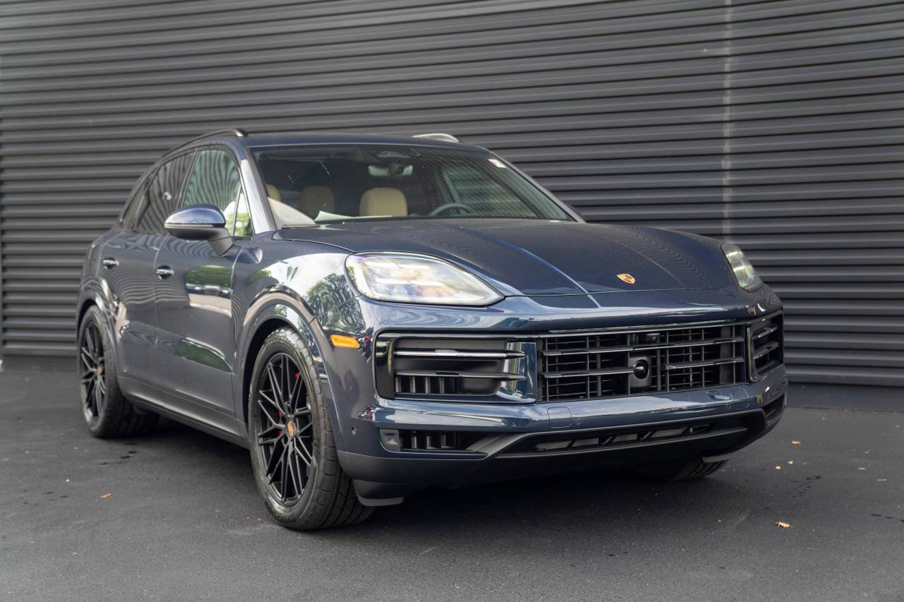 New 2026 Porsche Cayenne S AWD/4WD image 10