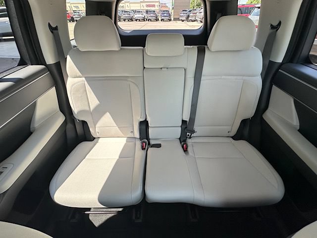New 2026 Hyundai Santa Fe SE AWD/4WD image 17