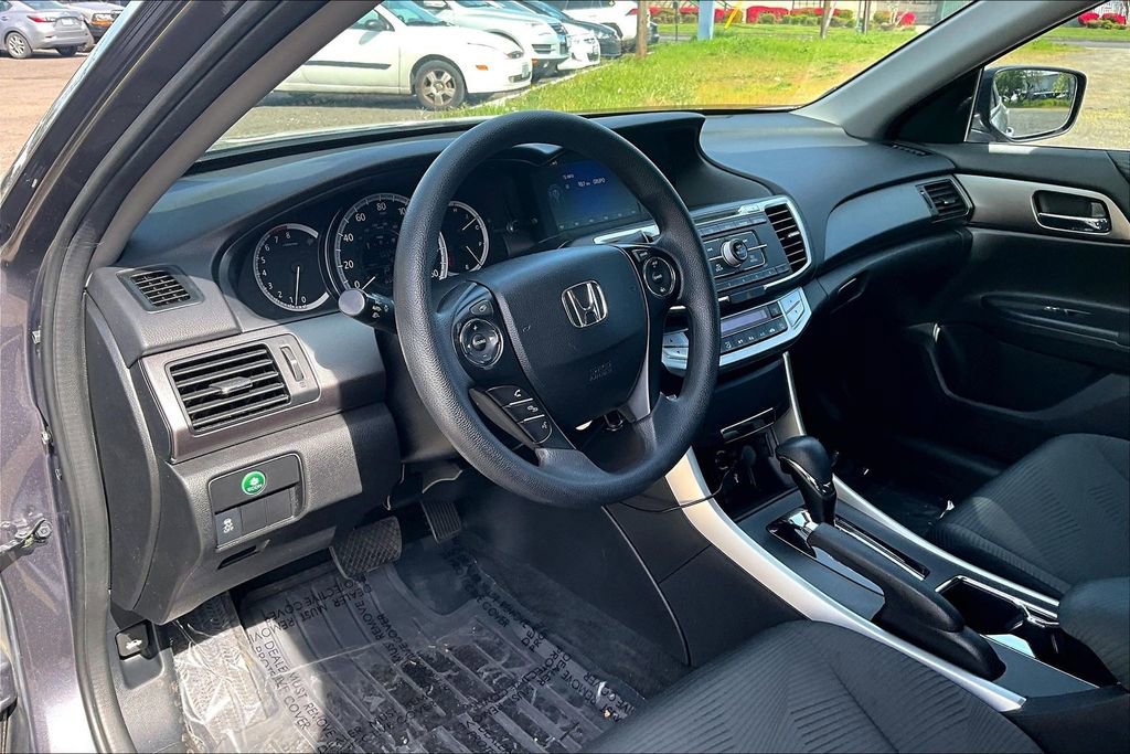 Used 2015 Honda Accord LX image 18