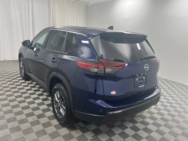 Used 2026 Nissan Rogue SV AWD/4WD image 6