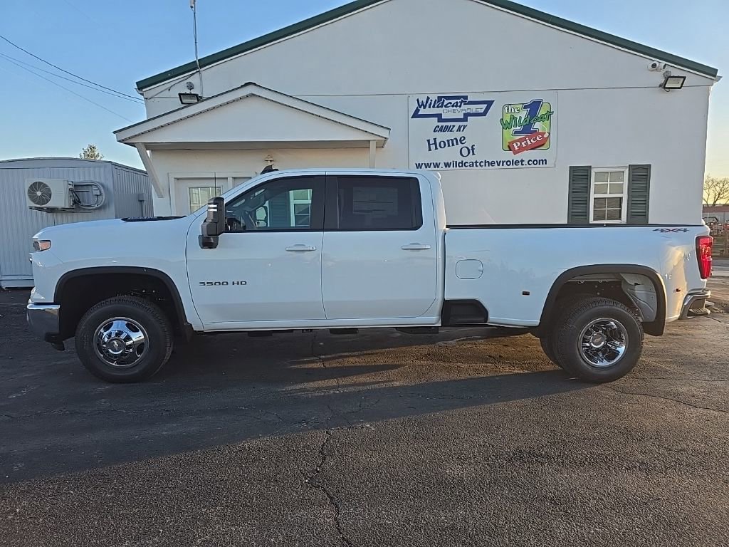 New 2026 Chevrolet Silverado 3500 LT w/ All Star Edition image 6