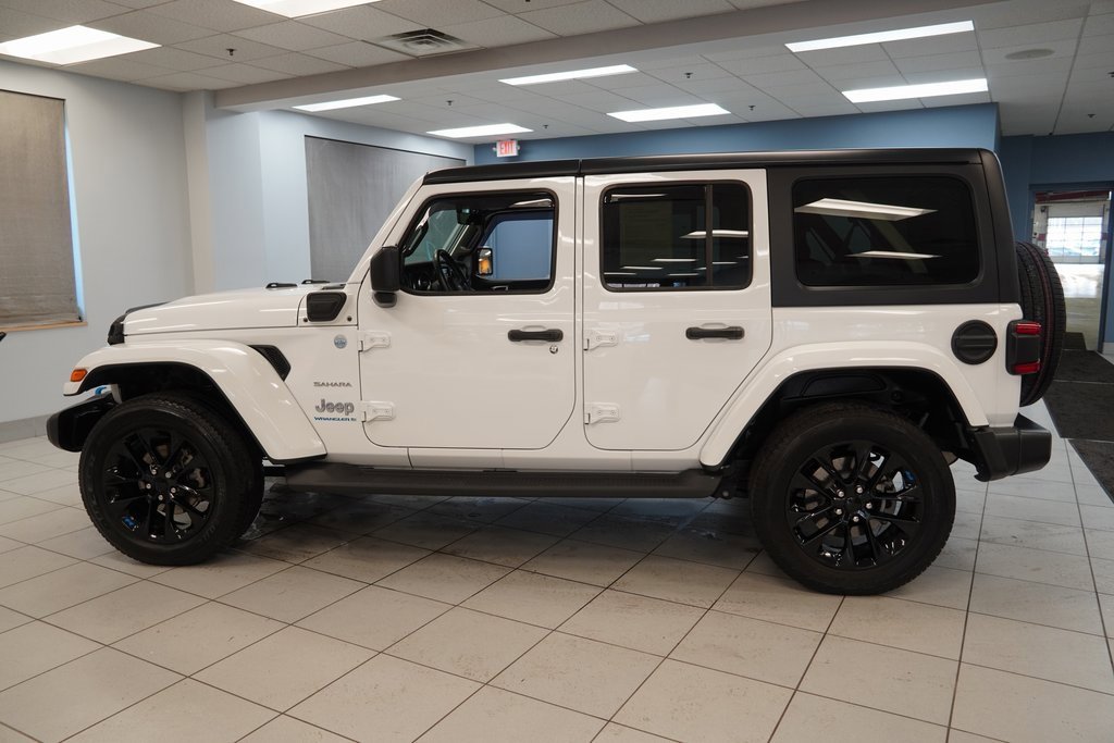 Used 2023 Jeep Wrangler Unlimited Sahara w/ Cold Weather Group image 2