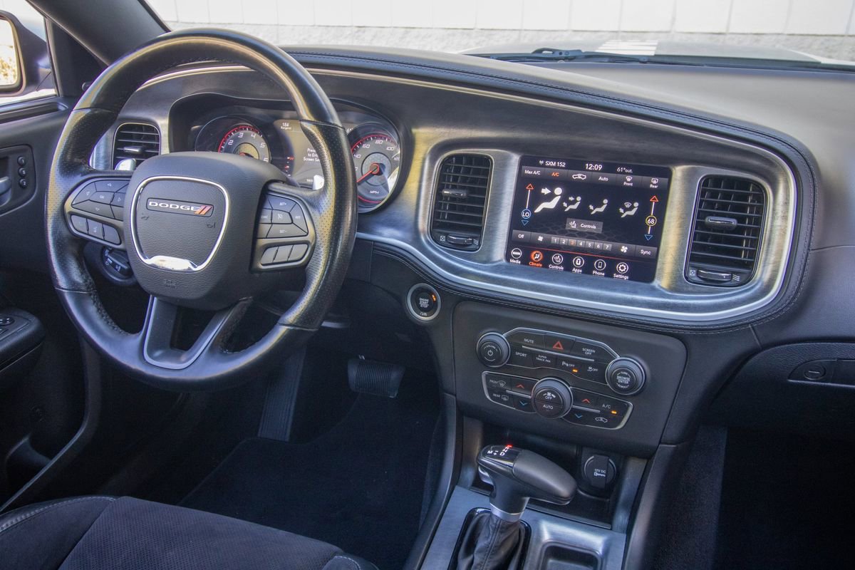 Used 2021 Dodge Charger R/T w/ Daytona Edition Group RWD image 27