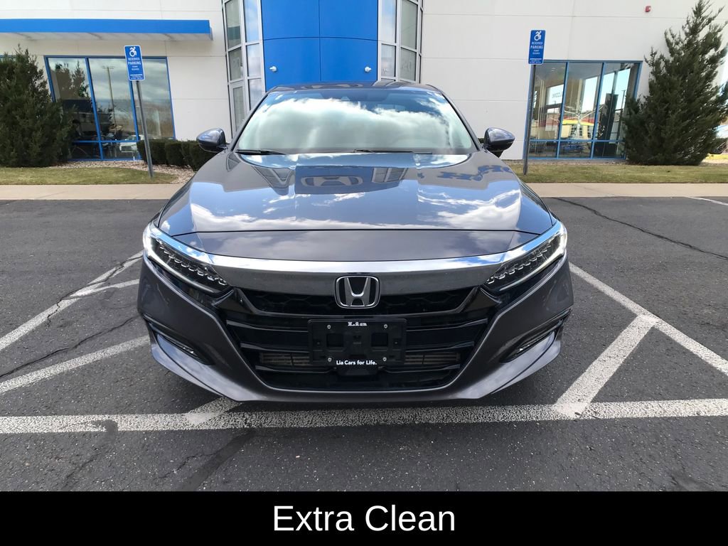 Used 2018 Honda Accord Touring image 2